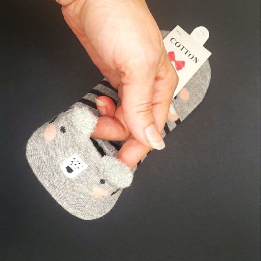 zebra stripe ankle socks